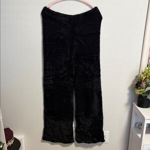 Forever 21 Black Wide-Leg Plush Pants